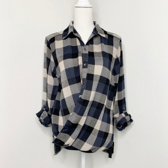 BlankNYC NWT Faux Wrap Plaid High Low Button Down Top Black Gray Size Small - Picture 3 of 11